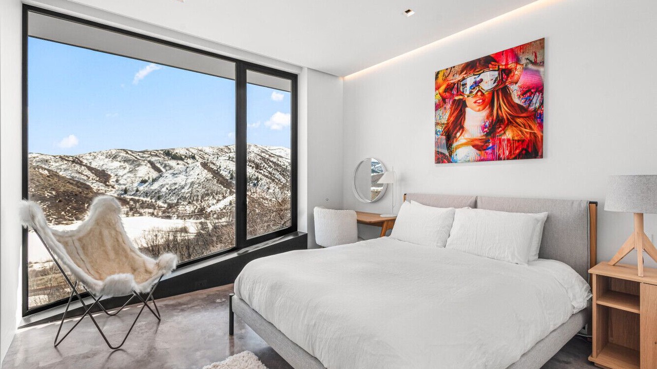 Photo of Bedroom in Brush Creek Village