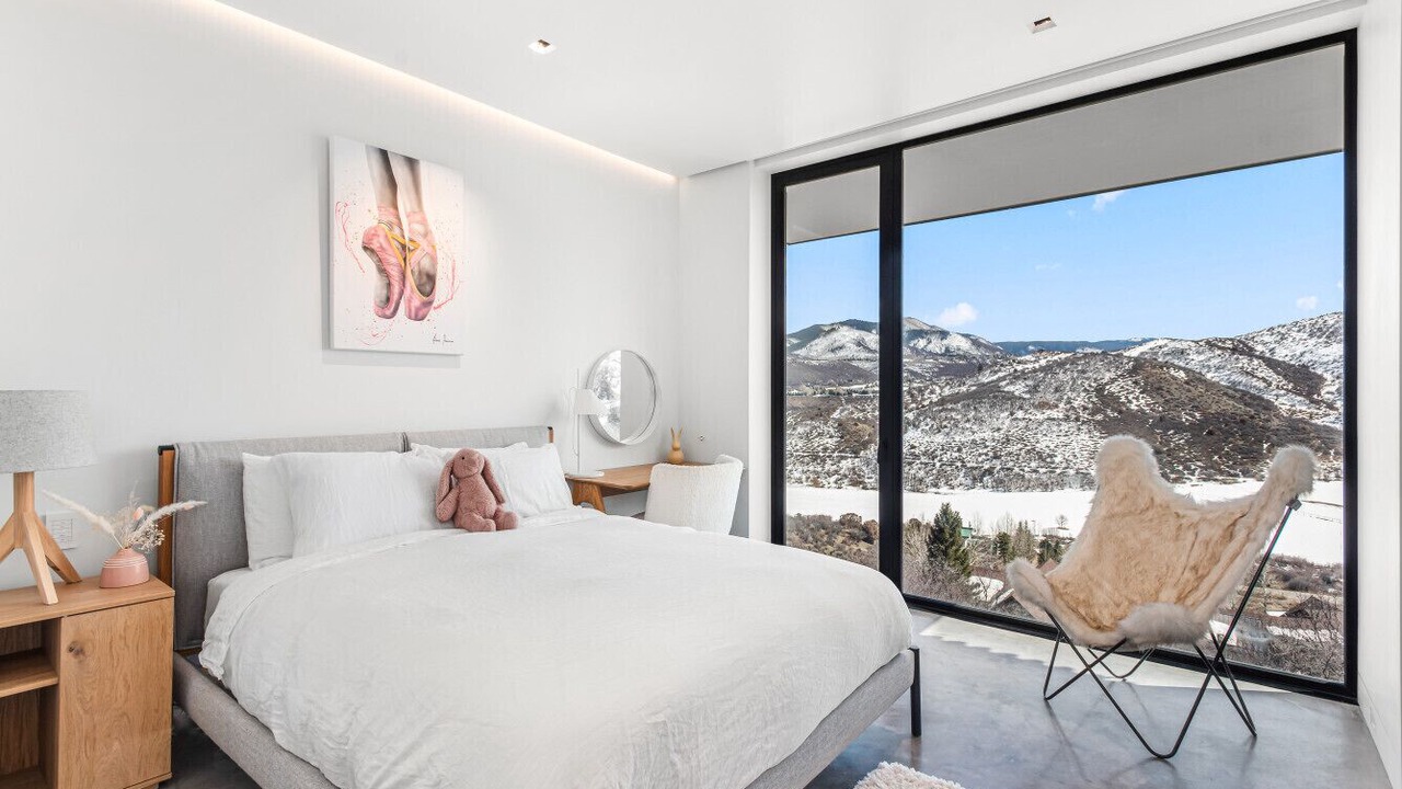 Photo of Bedroom in Brush Creek Village