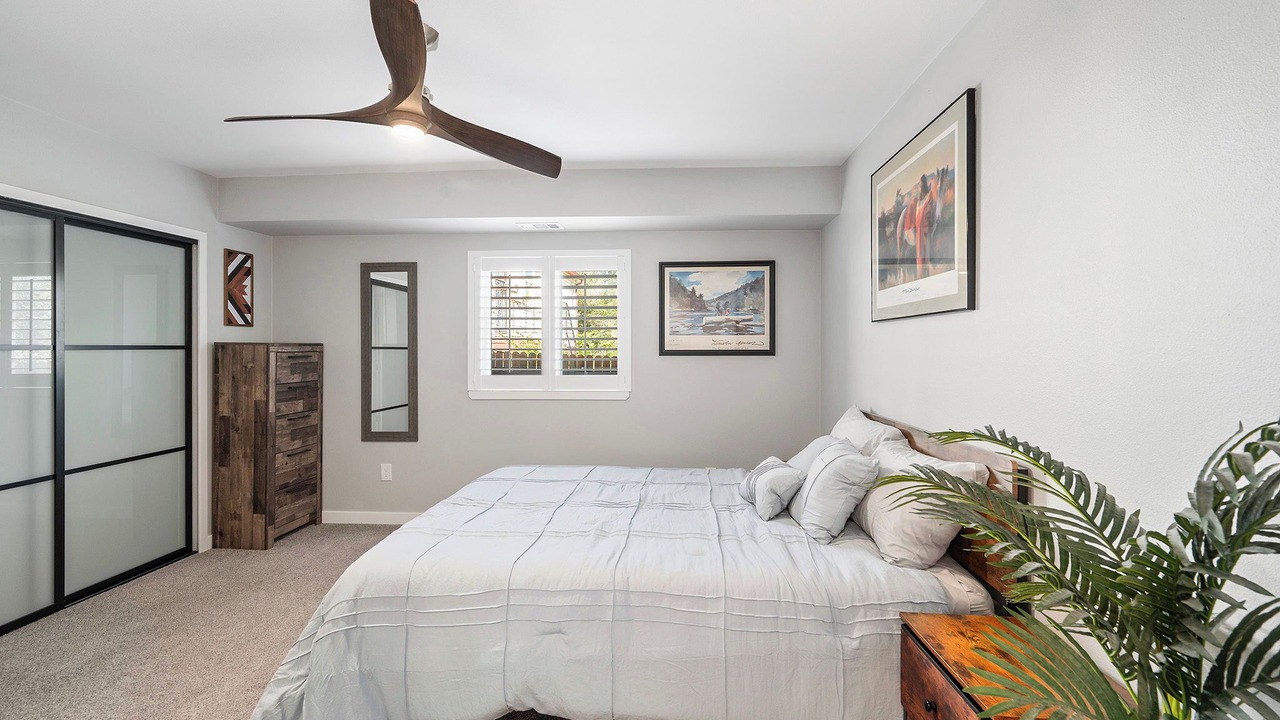 Photo of Bedroom in Edgewater