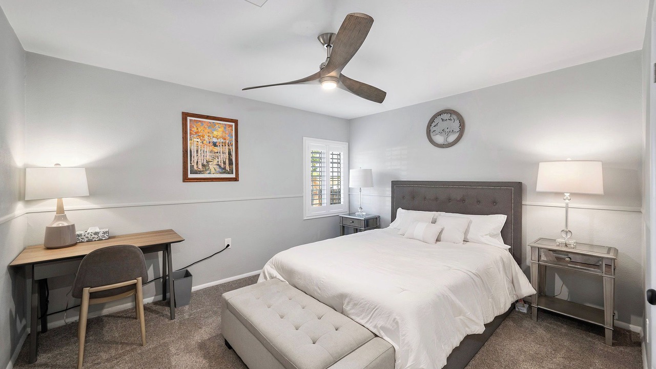 Photo of Bedroom in Edgewater
