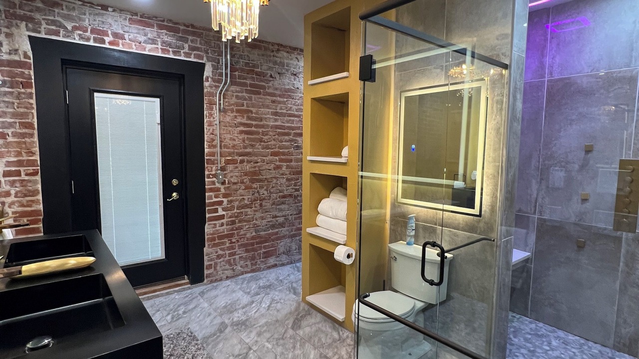 Photo of Bathroom in Capitol Hill