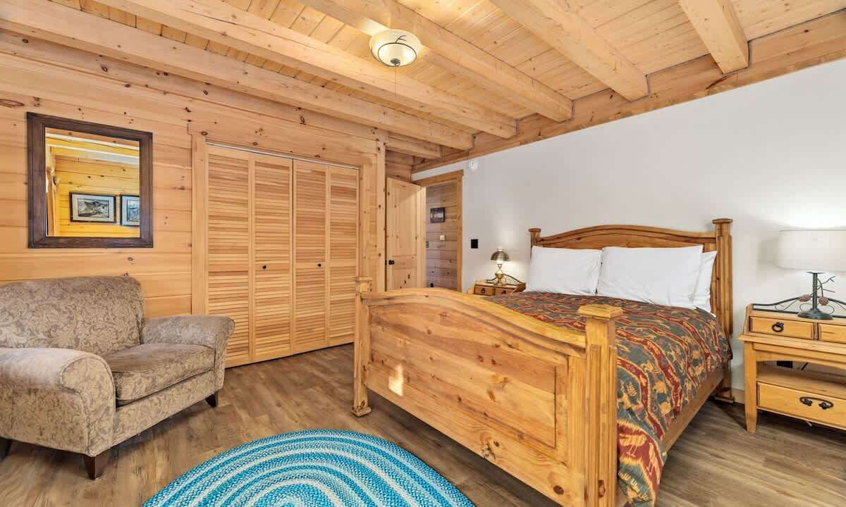 Photo of Bedroom in Carriage Hills