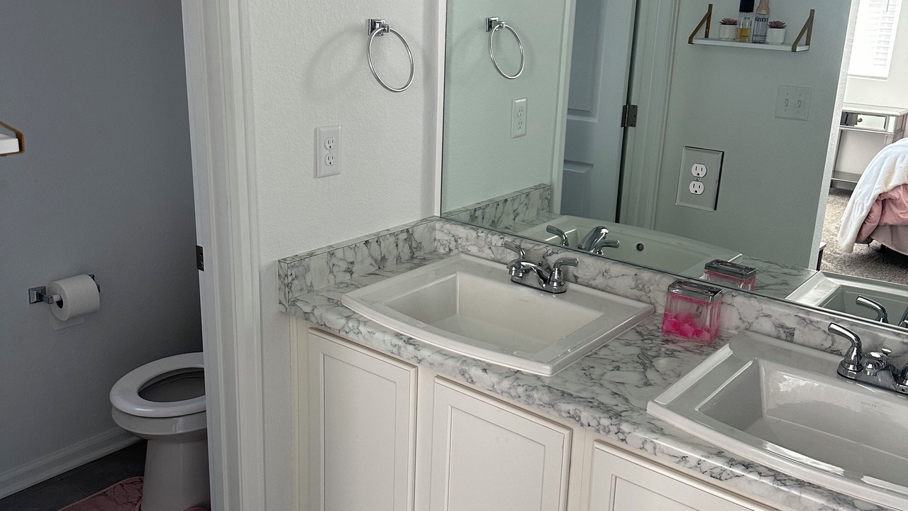 Photo of Bathroom in Commerce City
