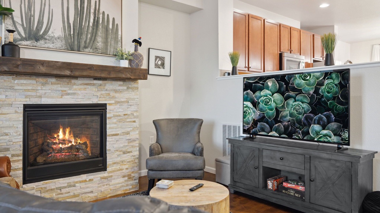 Photo of Livingroom in Centerra