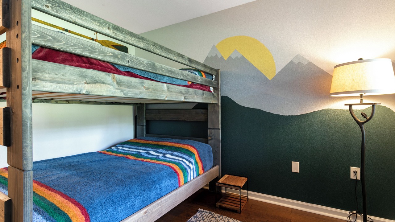 Photo of Bedroom in Edwards