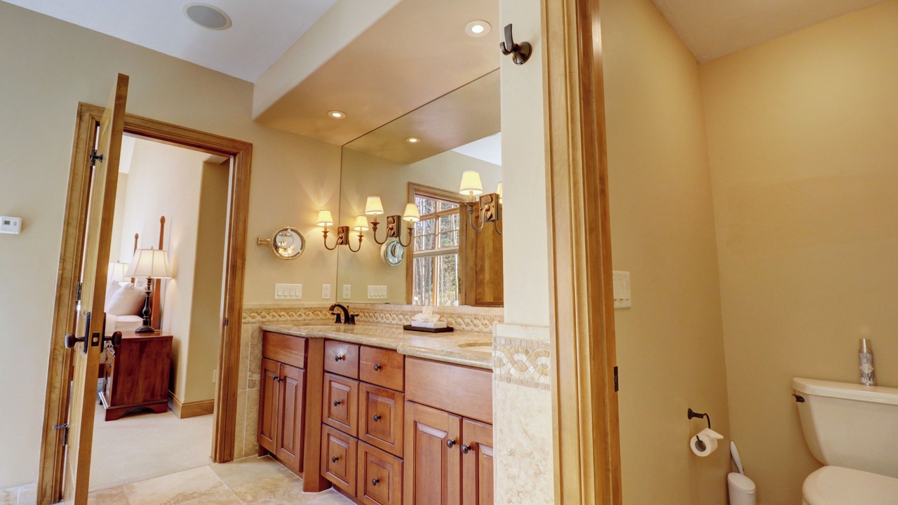 Photo of Bathroom in Three Peaks