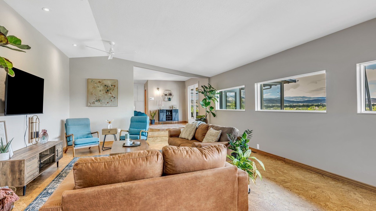 Photo of Livingroom in Lincoln Park
