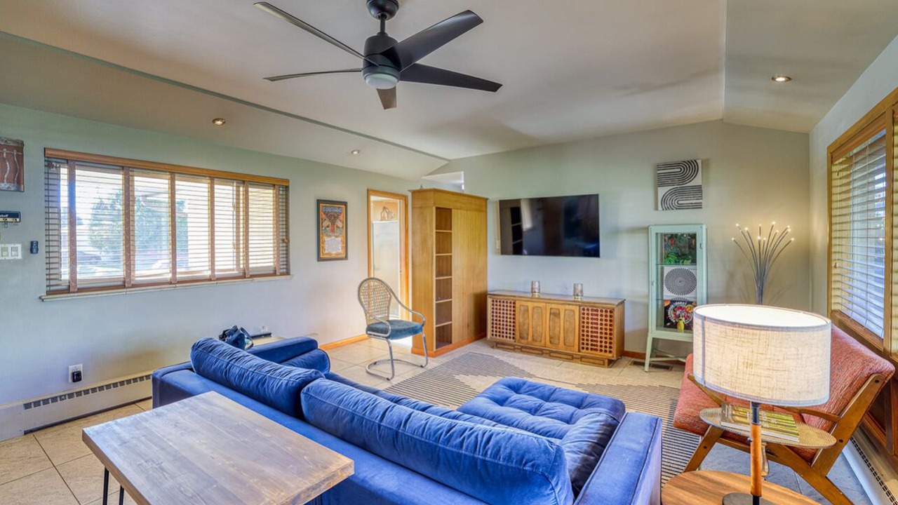 Photo of Livingroom in Bel Aire