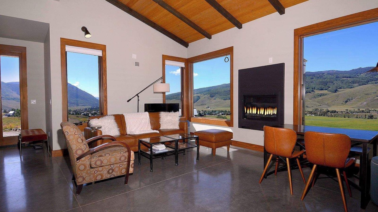 Photo of Livingroom in Crested Butte South