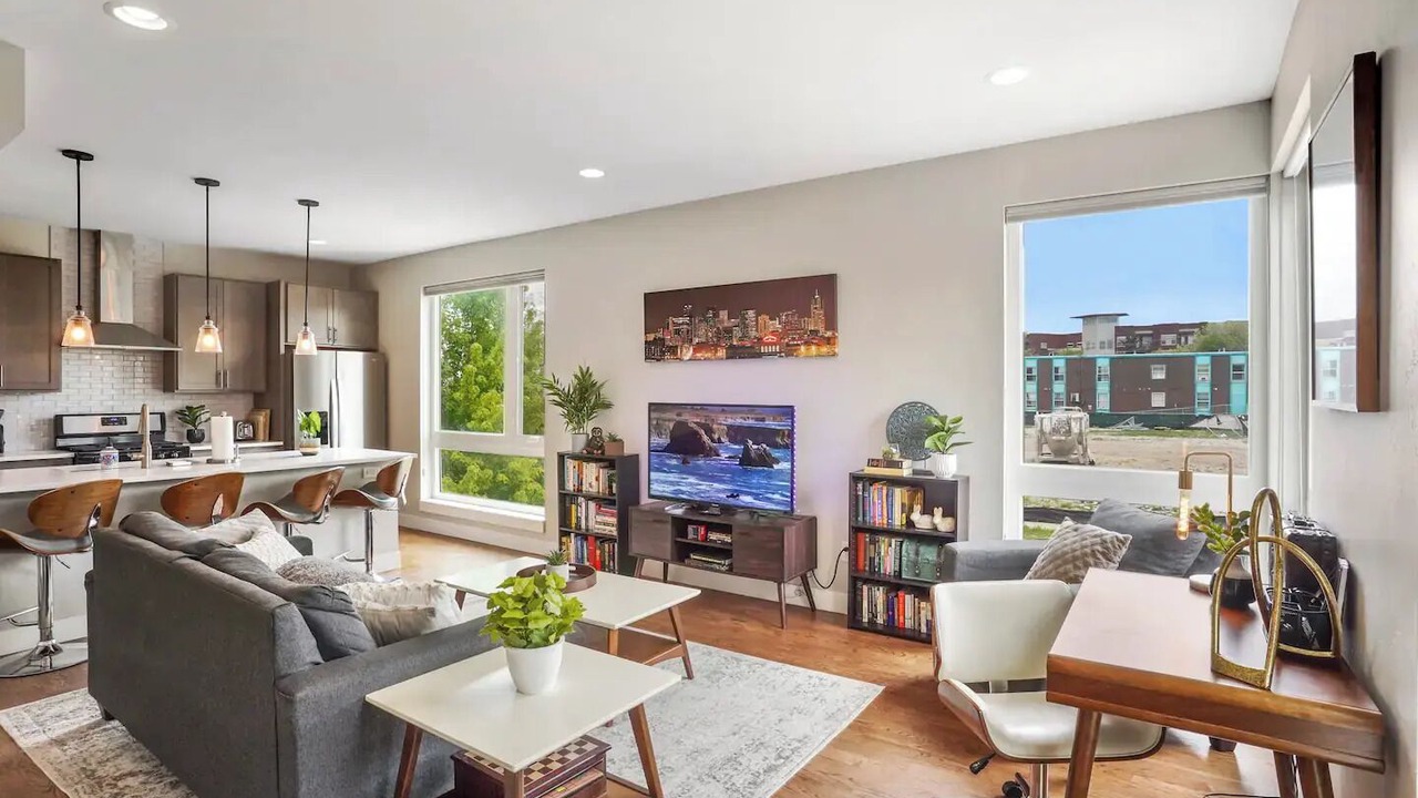 Photo of Livingroom in West Colfax