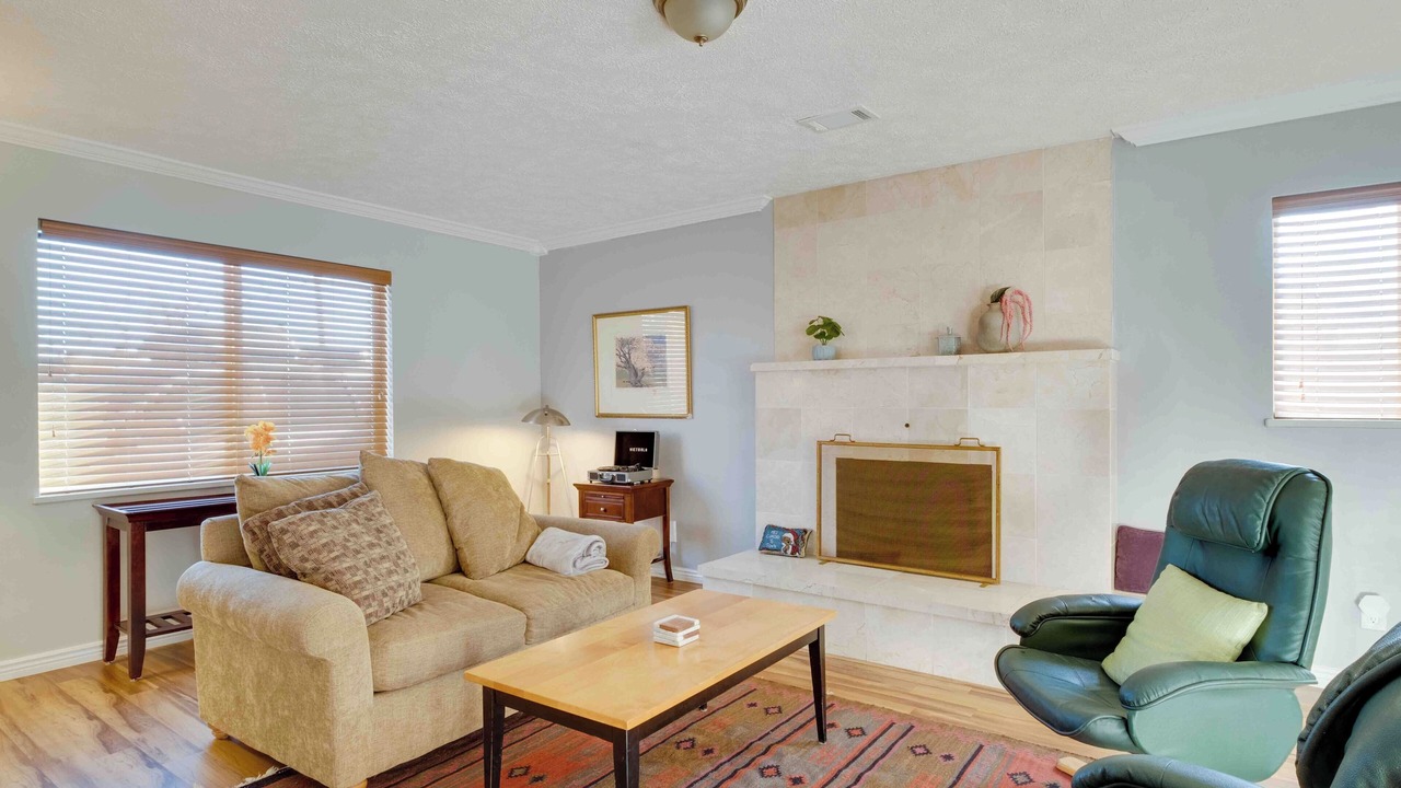 Photo of Livingroom in Jewell Heights - Hoffman Heights