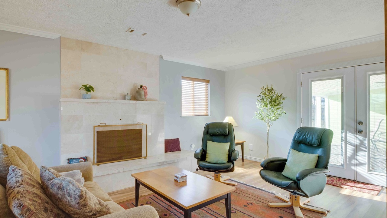 Photo of Livingroom in Jewell Heights - Hoffman Heights