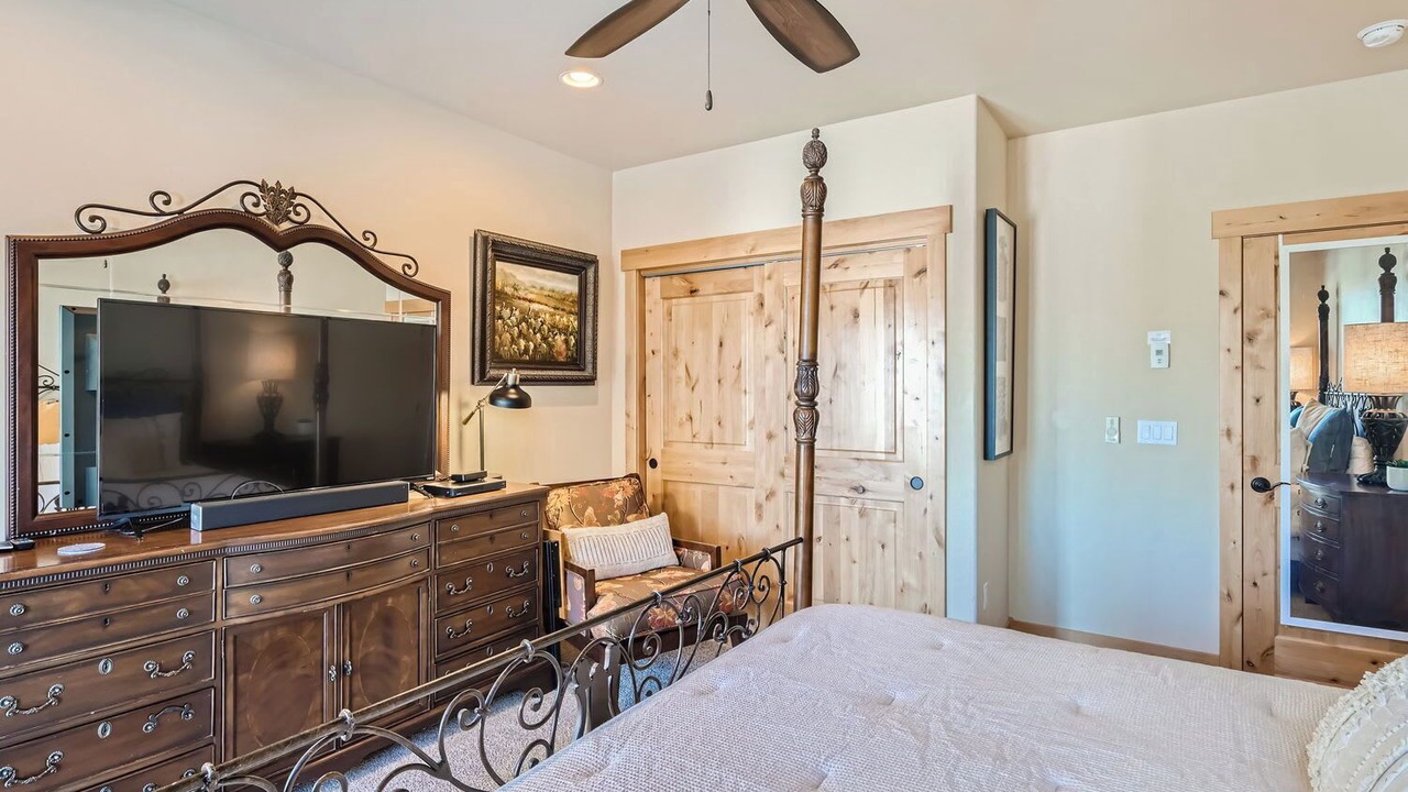 Photo of Bedroom in Warrior's Mark