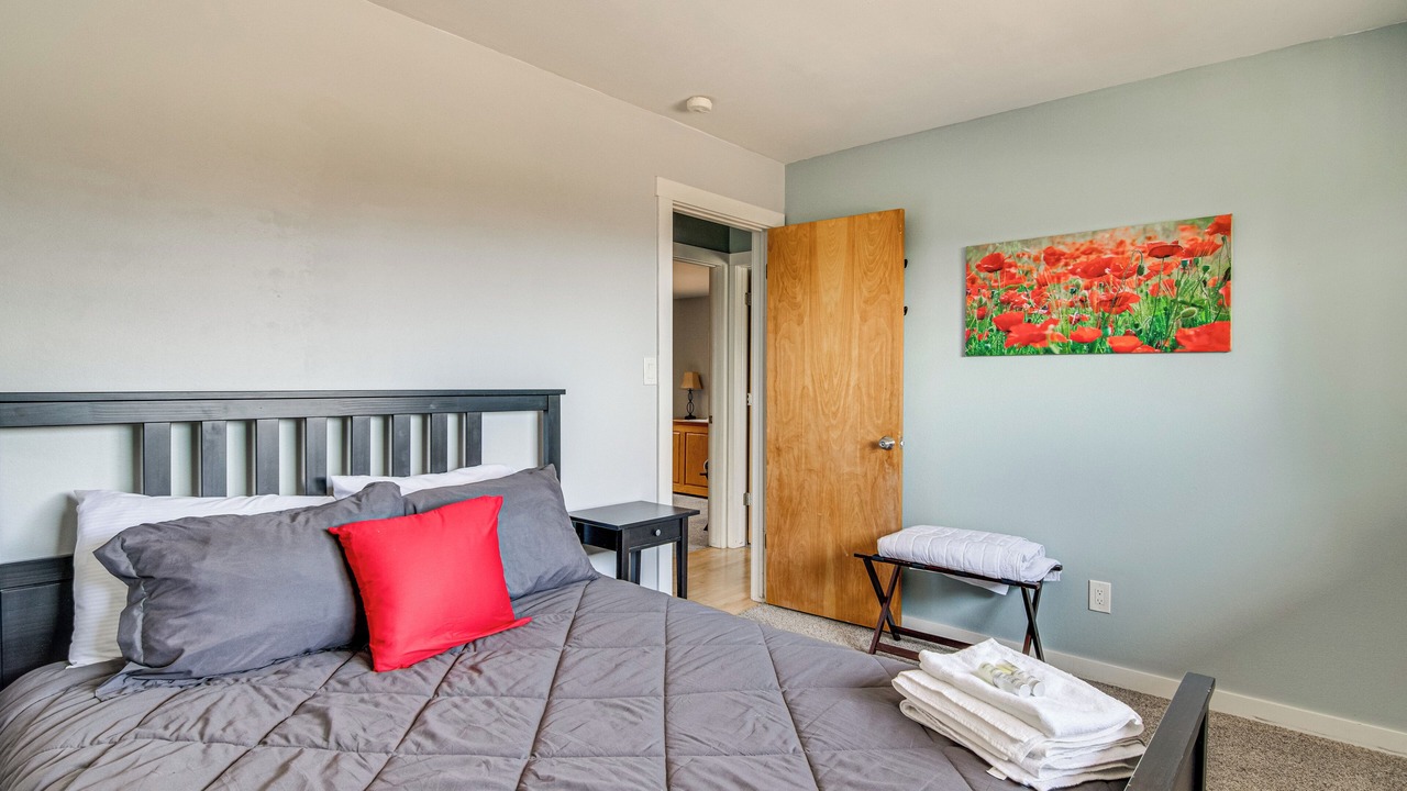 Photo of Bedroom in Skyway