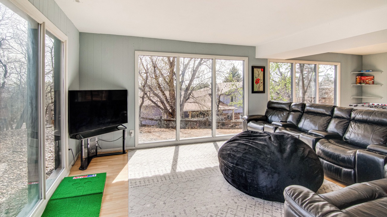 Photo of Bedroom in Skyway