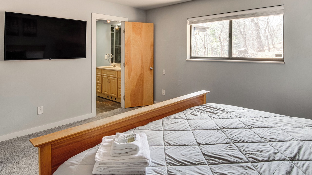Photo of Bedroom in Skyway