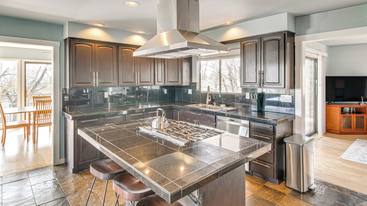 Photo of Kitchen in Skyway