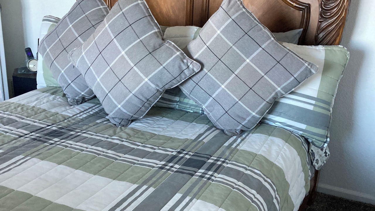 Photo of Bedroom in Aurora