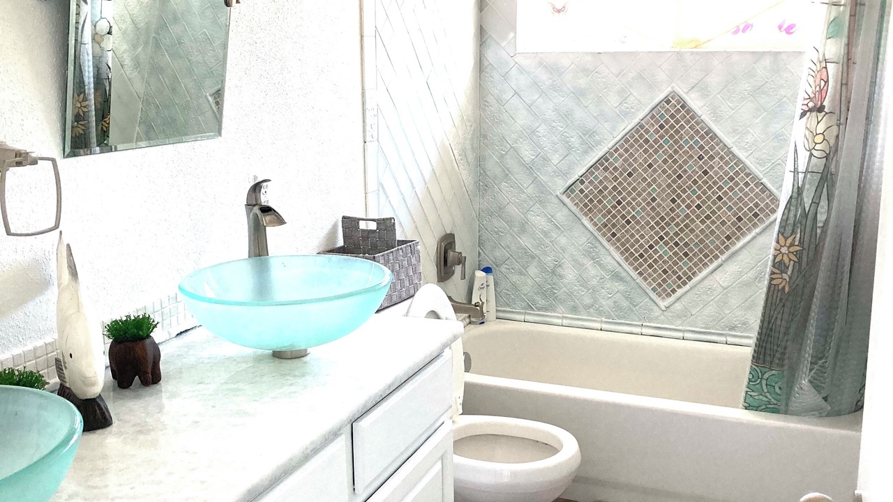 Photo of Bathroom in Aurora