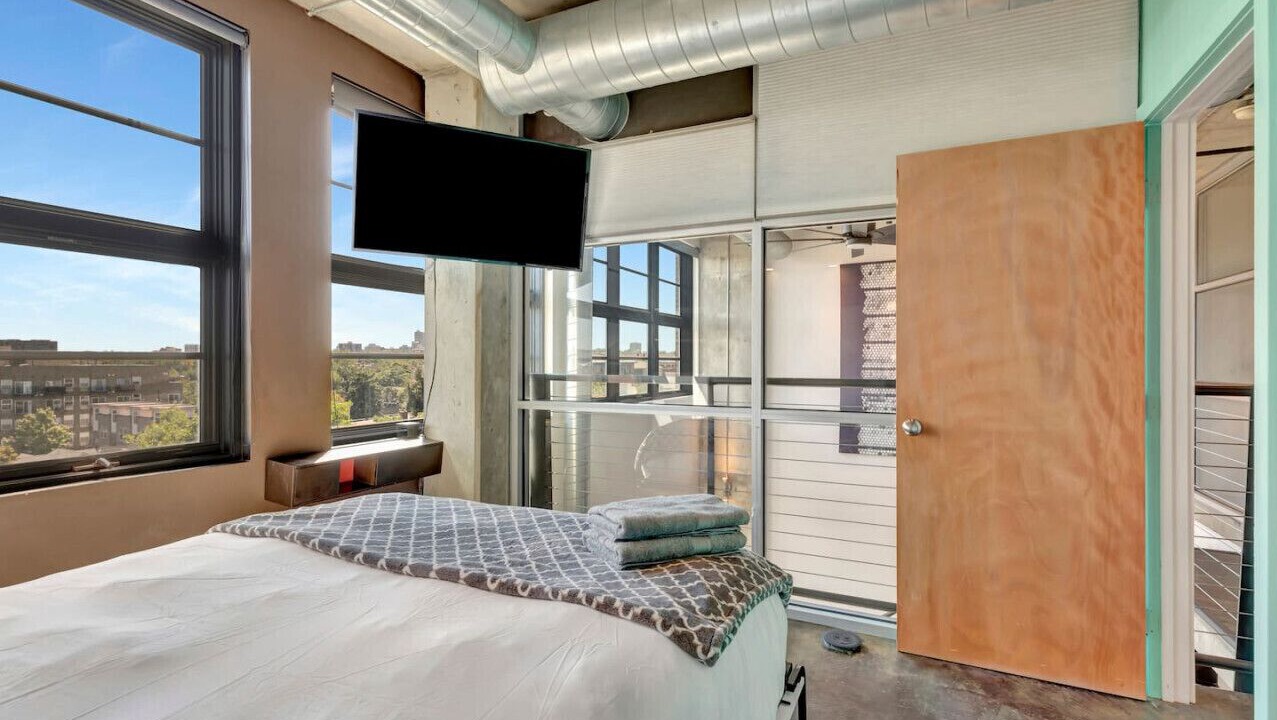Photo of Bedroom in Five Points