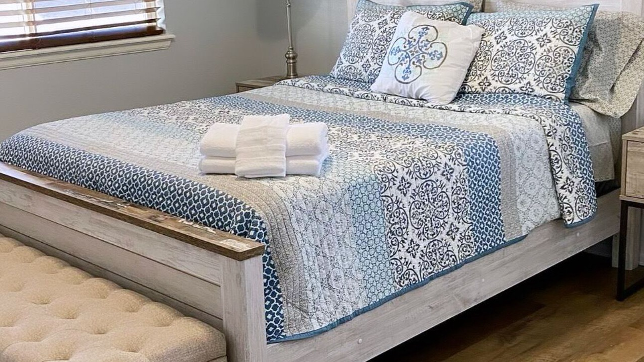 Photo of Bedroom in Aurora