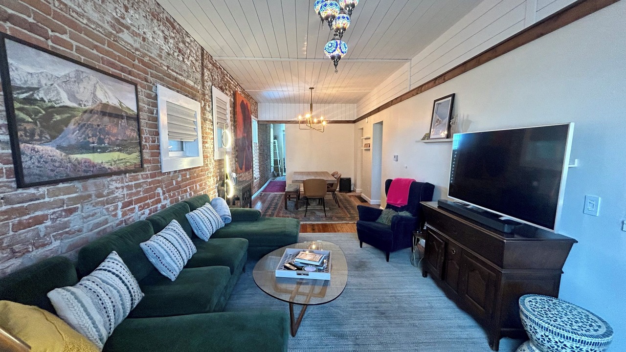 Photo of Livingroom in Curtis Park