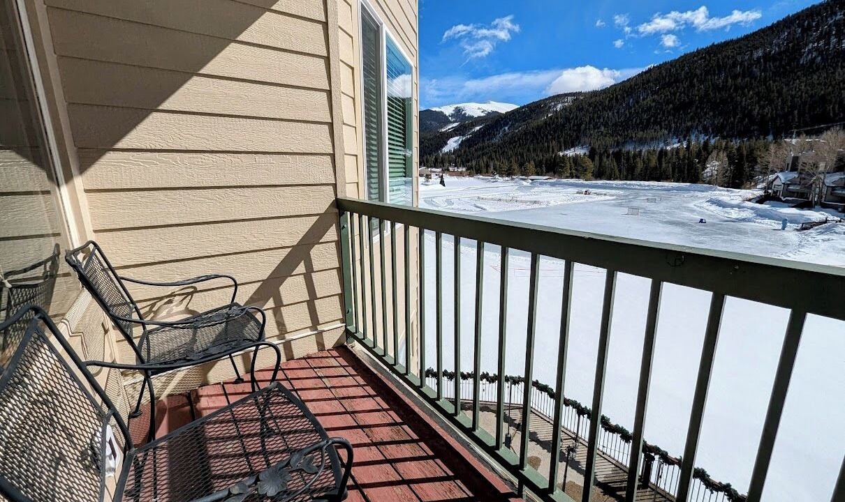 Photo of Patio Balcony in Lakeside Village