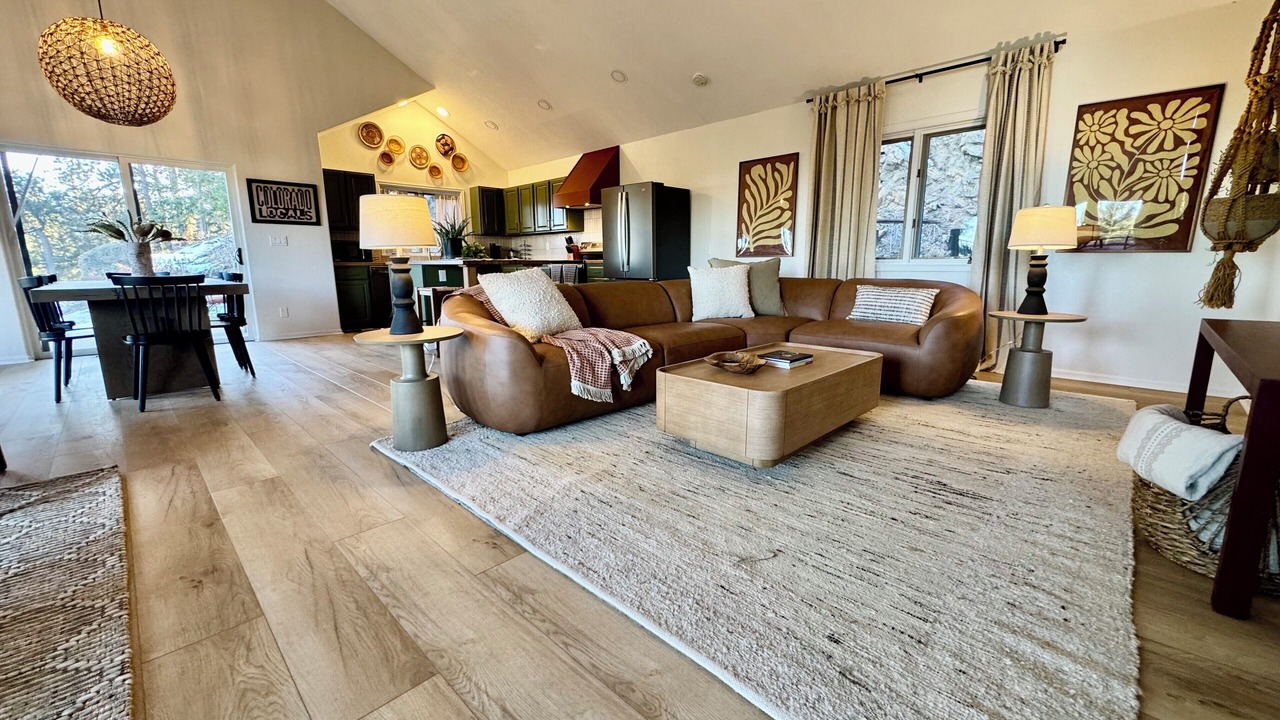 Photo of Livingroom in Morrison