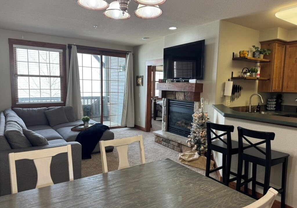 Photo of Livingroom in Granby