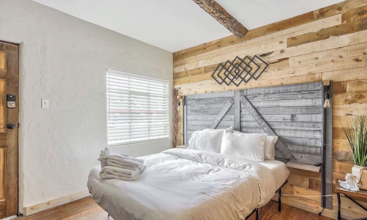 Photo of Bedroom in West Colorado Springs