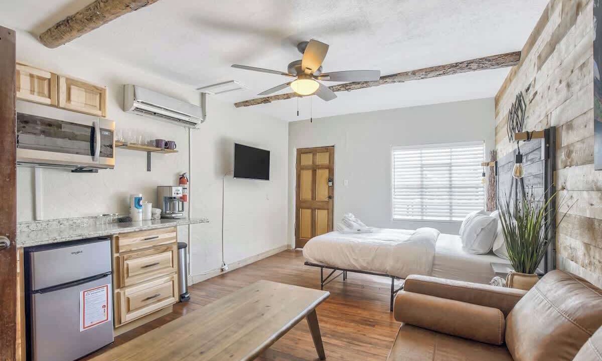 Photo of Bedroom in West Colorado Springs