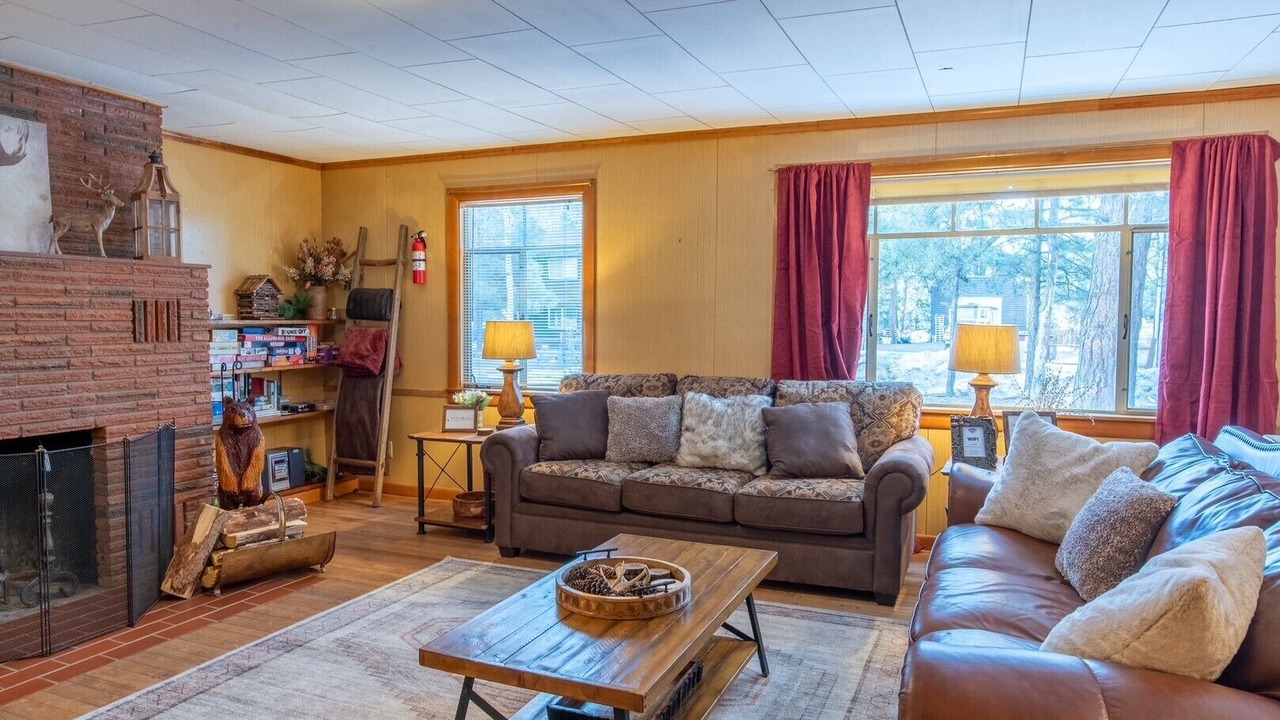 Photo of Livingroom in South Fork