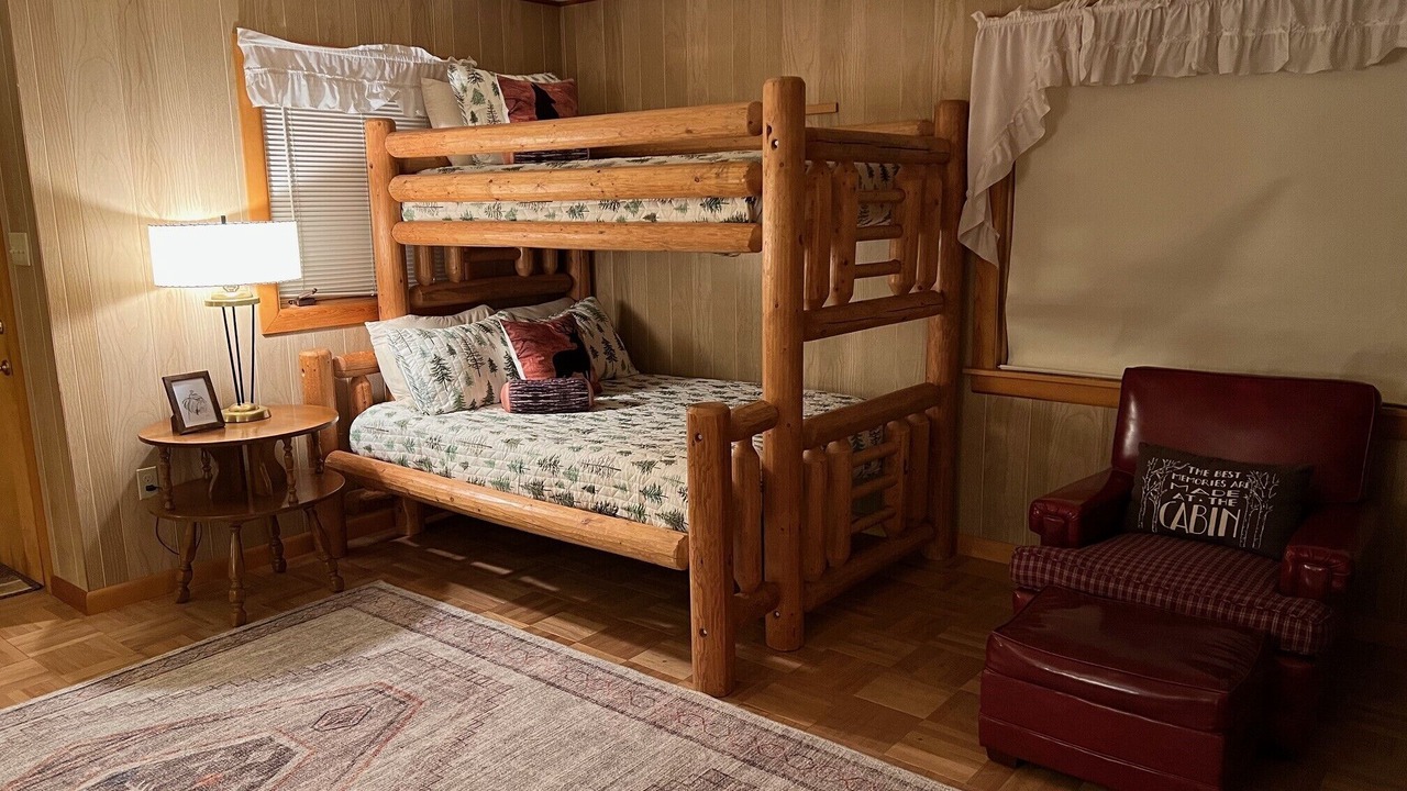 Photo of Bedroom in South Fork