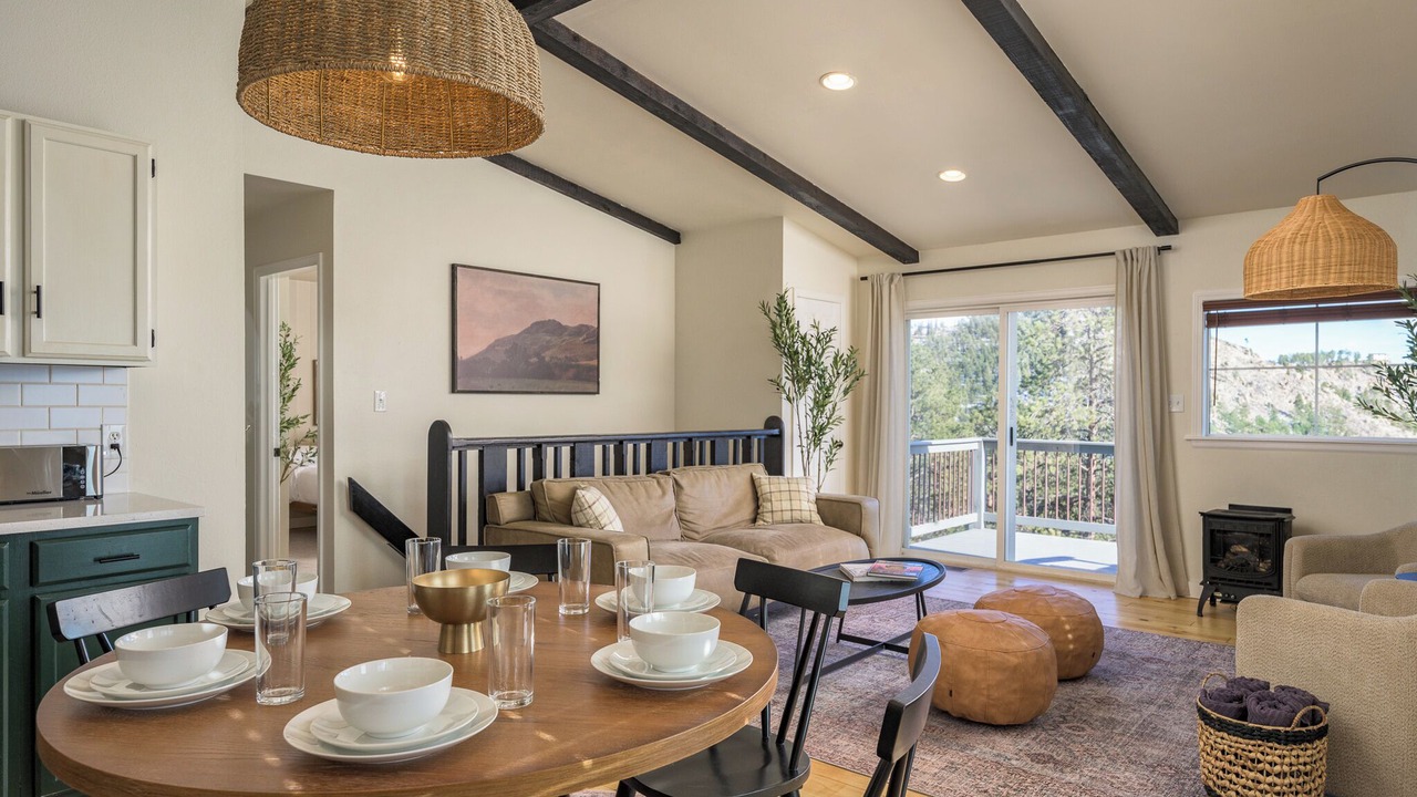 Photo of Livingroom in Bailey
