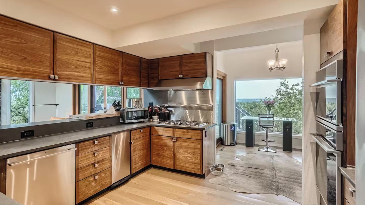 Photo of Kitchen in Wonderland Hills