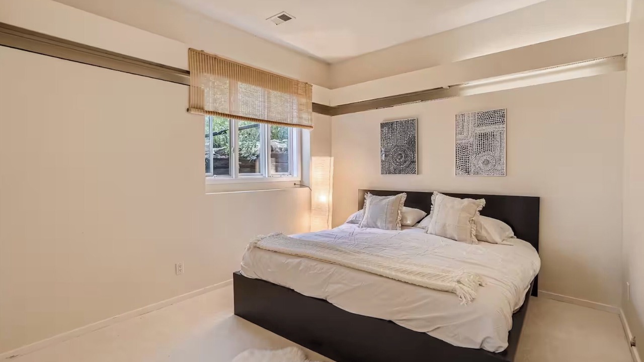 Photo of Bedroom in Wonderland Hills
