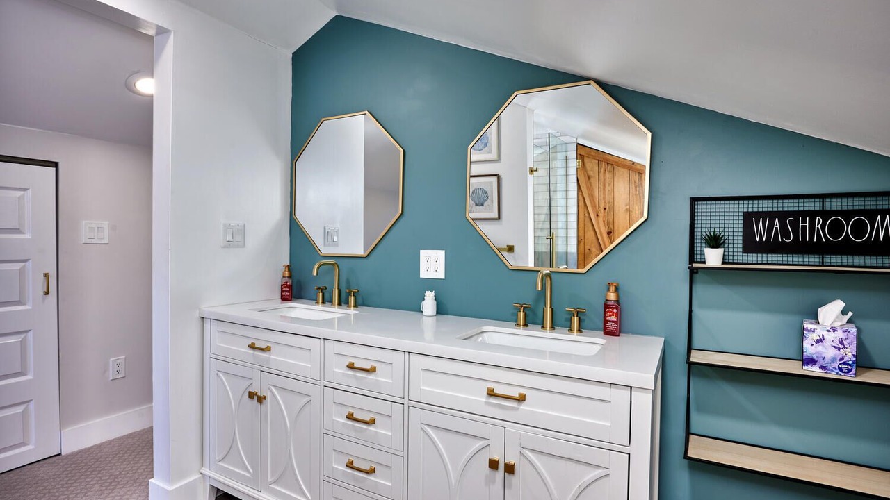 Photo of Bathroom in Speer