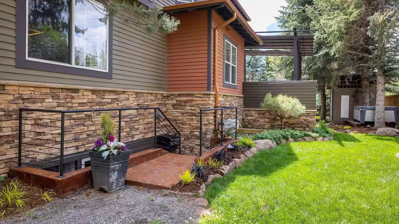 Photo of Outdoor in Longmont