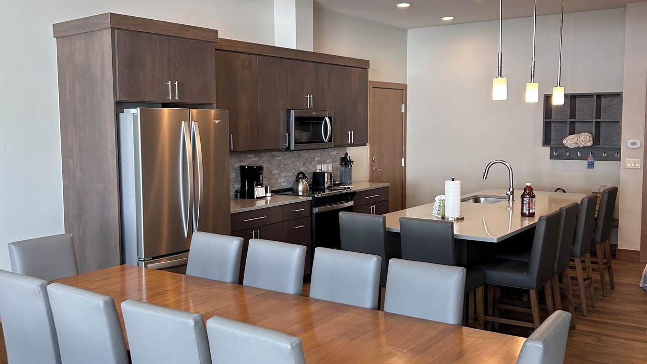 Photo of Kitchen in Peak 8