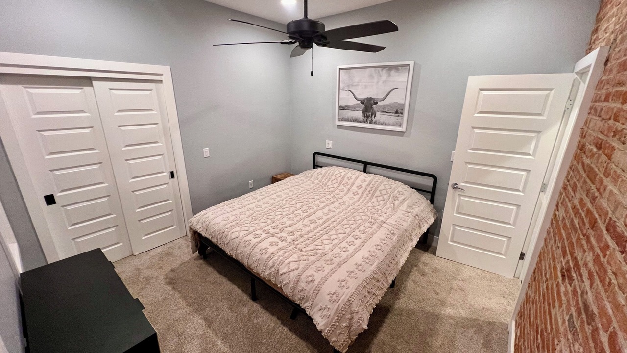 Photo of Bedroom in Five Points