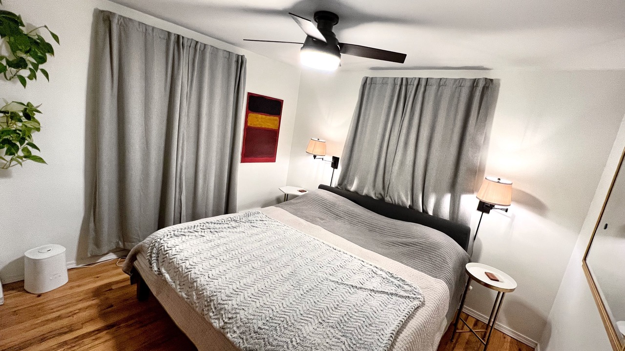 Photo of Bedroom in Villa Park