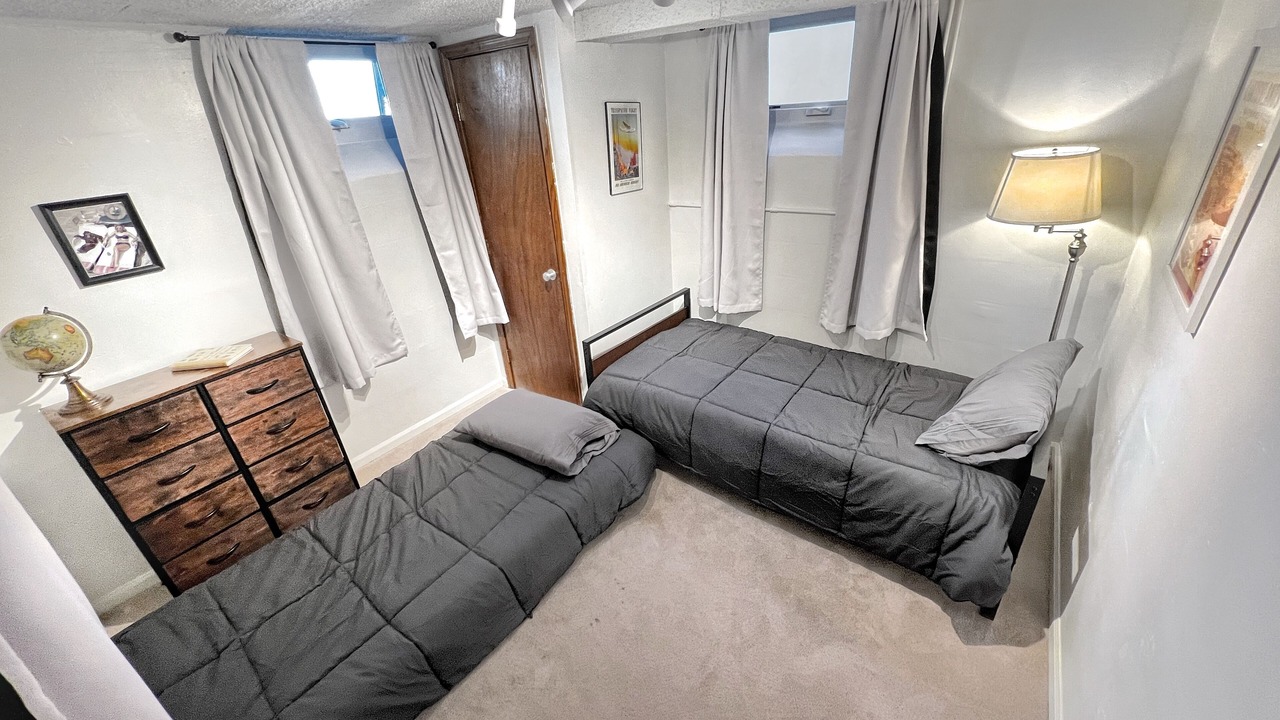 Photo of Bedroom in Villa Park
