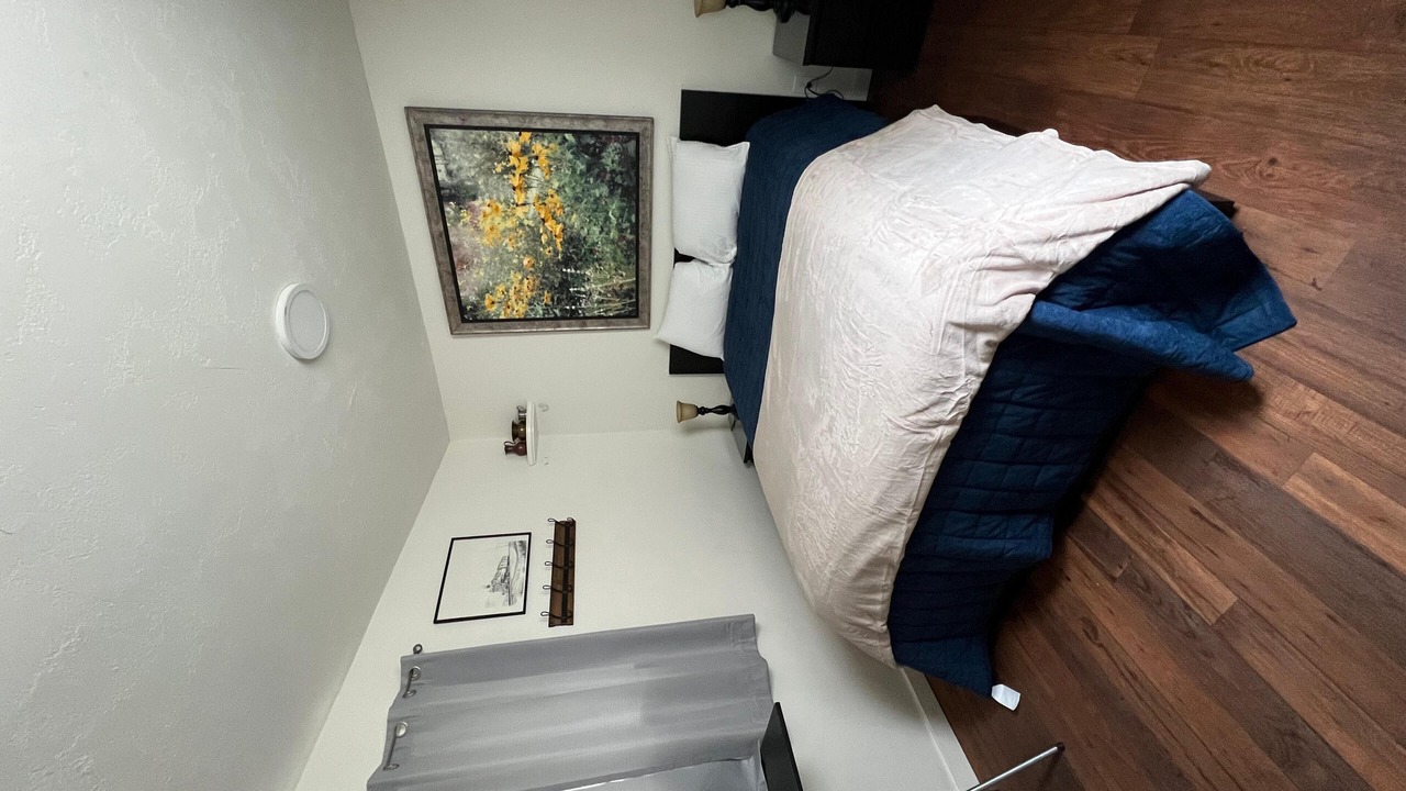 Photo of Bedroom in Lawson