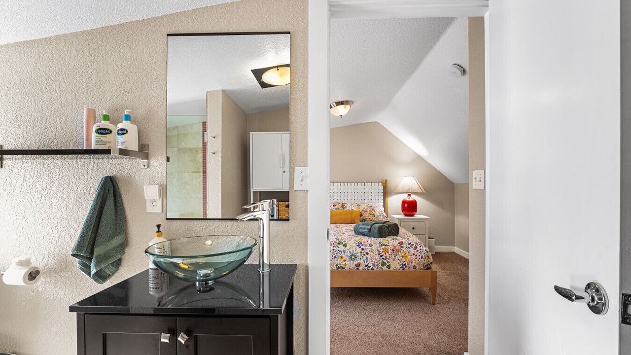 Photo of Bathroom in Rosedale