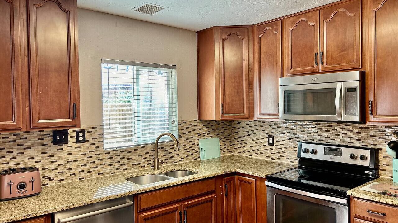 Photo of Kitchen in Jewell Heights - Hoffman Heights
