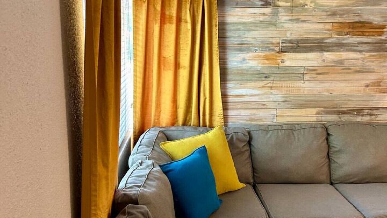 Photo of Livingroom in Jewell Heights - Hoffman Heights