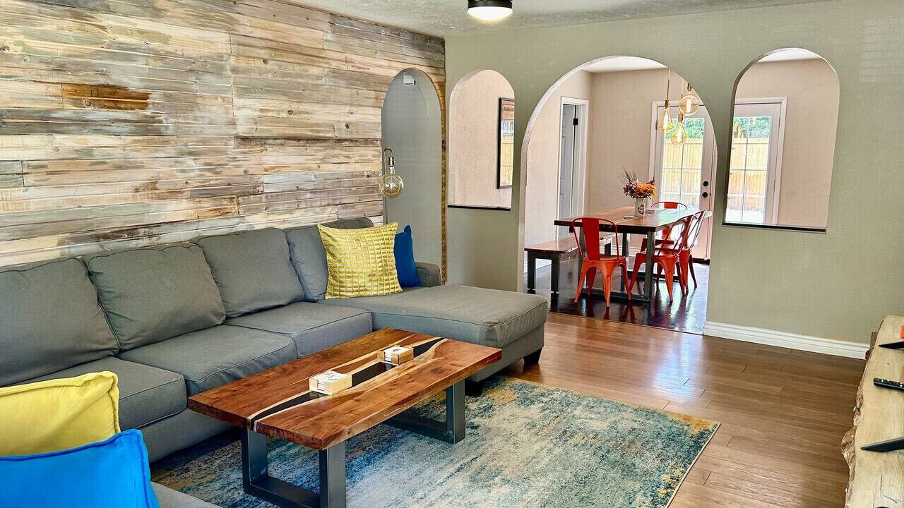Photo of Livingroom in Jewell Heights - Hoffman Heights