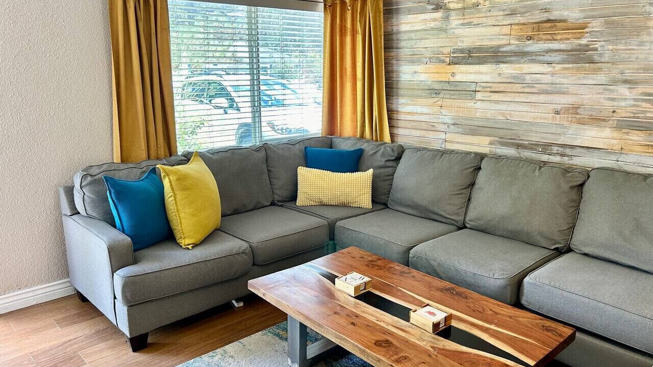 Photo of Livingroom in Jewell Heights - Hoffman Heights