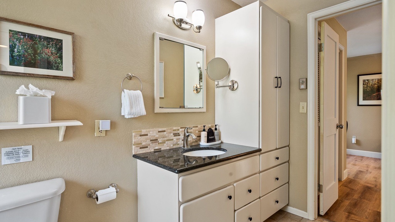 Photo of Bathroom in Sunset Ridge
