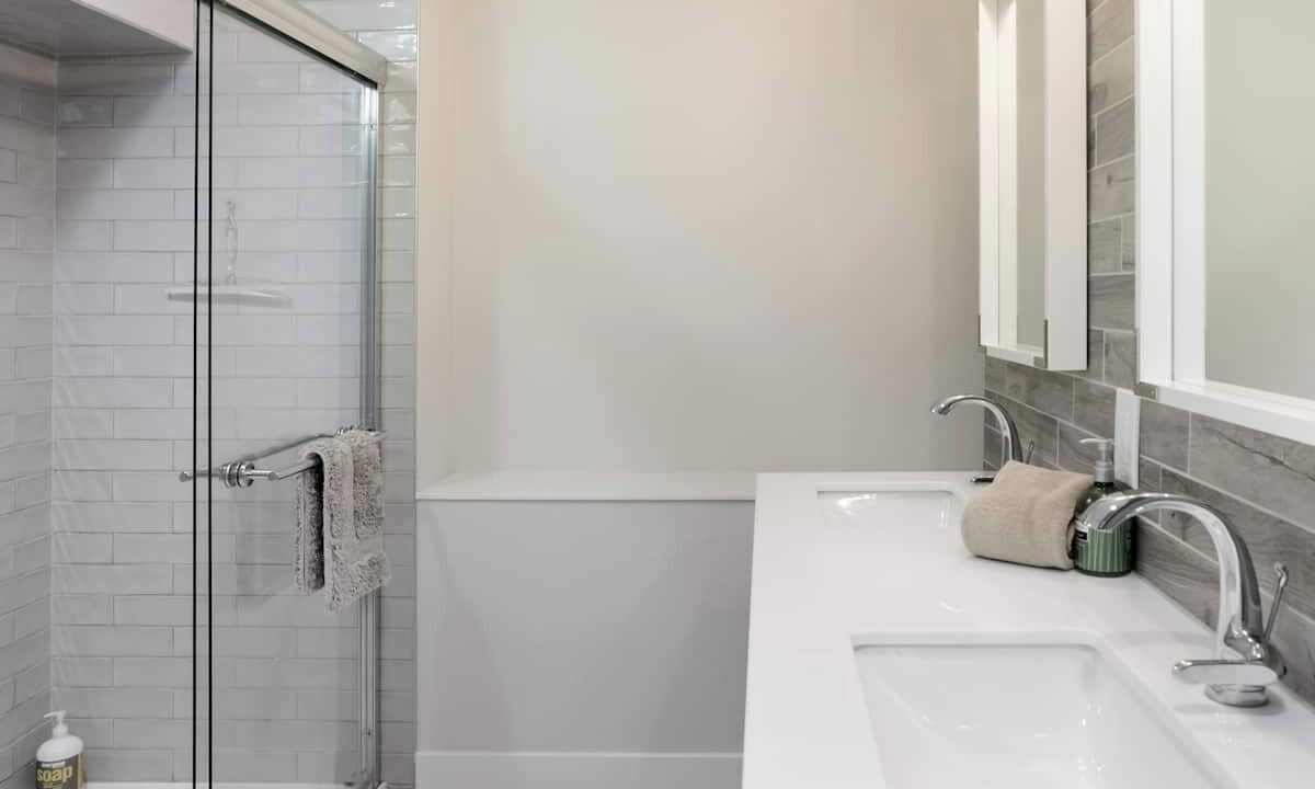 Photo of Bathroom in Washington Park